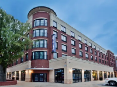 Hampton Inn & Suites Chapel Hill-Carrboro/Downtown Hotels in Orange County