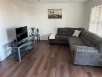 2 Bedroom Apartment in central Yuma Hotel in zona Yuma Territorial Prison State Historic Park