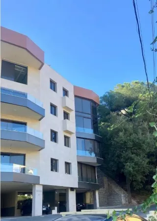 1-BR Broumana Refuge - 24/7 Power