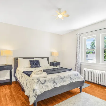 Your home away from home in Thorold, ON - Niagara Falls