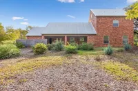 Spacious modern 4 bedroom house -downtown Waco near Silo District