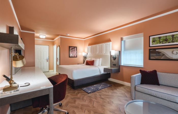 Best Western Plus Country Cupboard Inn
