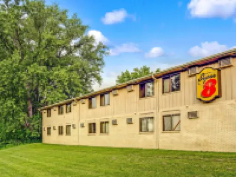 Super 8 by Wyndham Chaska チャスカのホテル