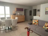 Charming apartment with large terrace close to Valbonne Village 발본느 호텔