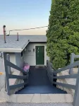Waterfront Paradise with  NEW Jacuzzi Spa!
