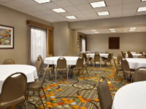 Hampton Inn & Suites Largo Hotéis em Largo