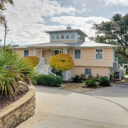 Waterfront Hampstead Home Dock and Waterway Access!