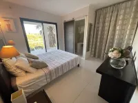 Contemporary villa with sea and mountain views 10 minutes from the beach