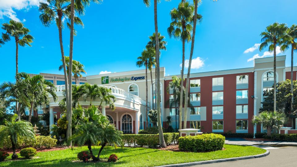 Holiday Inn Express MIAMI AIRPORT DORAL AREA by IHG