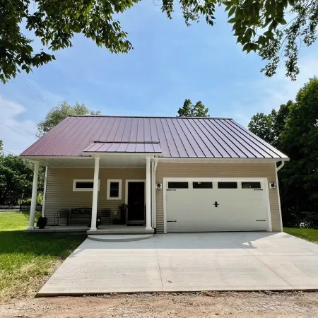 New 4-bedroom home in Egg Harbor, 2 min drive to beach