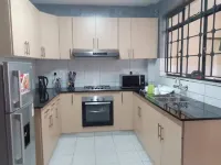 Lifestyle heights Tatu cityKenya, RuiruEntire apartment, 2 bedroom ensuite 키암부 호텔