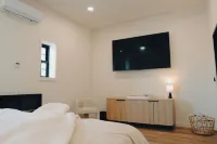 Golf Simulator and King Size APT - Downtown Sidney Ohio Hotels in Sidney