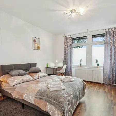 Central location... Ideal for business people, fitters...3 rooms, WiFi, SmartTVs