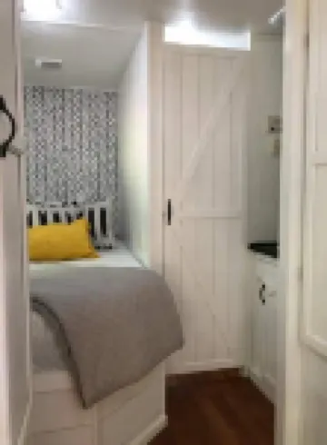 LINVILLE Nostalgic Mountain Farm Glamping Camper on Wedding Venue, 10 acre farm