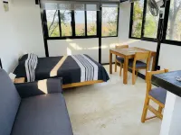 Bungalow with partial ocean view 5 minutes from the beach