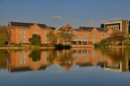 Town Lodge Roodepoort Отели в г. Рудепурт