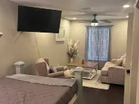 The biking Manatee! 因弗內斯酒店