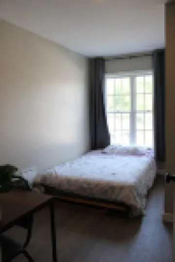 Luxury 2-bedroom apartment in excellent Manlius with WiFi, AC