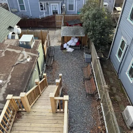Gut renovated 3-bedroom apartment in historic Cape May