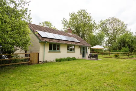 3 Bedroom idyllic countryside cottage in the middle of rural Wiltshire