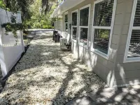 Withlacoochee River, 2/2,pet friendly, sleeps 6, fishing, scalloping, boating. Hotels in Inglis