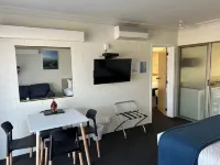 Montana Lodge Motel فنادق في 