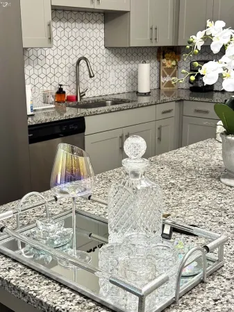 Chic apartment in charming Addison with AC, WiFi,Swimming Pool and A Gym