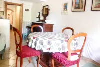 Ancient Charming House a stone's throw from the sea