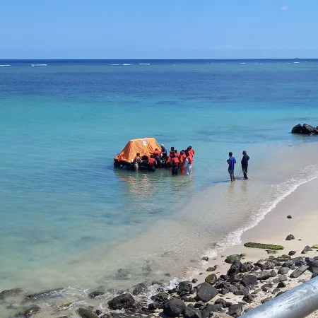 Holiday apartment lelahel swimming pool air conditioning Отели в г. Порт-Луи