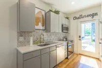 Cozy 1-bedroom condo in Historic St. Elmo Chattanooga with Mountain Views