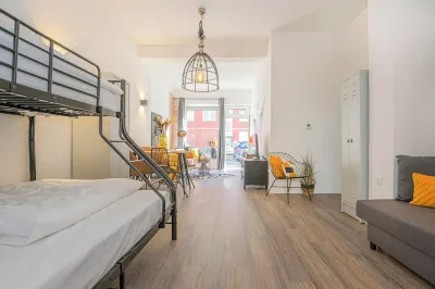 Stylish apartment / 5 min to trade fair & city center Отели в г. Штадтбецирке III