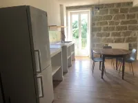 T2 apartment in air-conditioned village house Hôtels à : Aullène