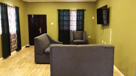 Lovely 2 Bedroom Apartment In A Safe And Child Friendly Neighborhood