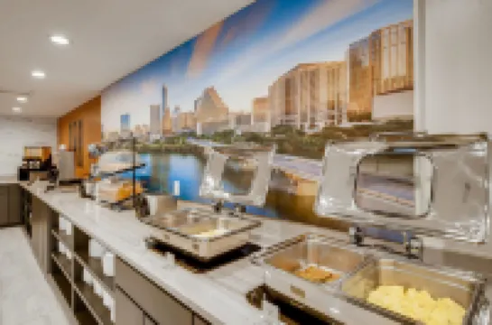 Orangewood Inn and Suites Midtown