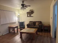 Cozy Corner 1401- West -Unit 2-bedroom apt in adorable La Junta with WiFi, AC