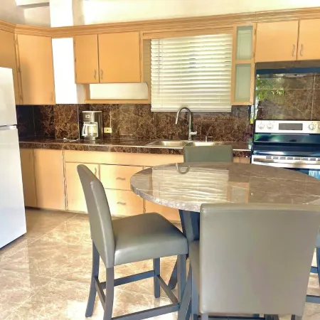Beautiful 2-bedroom, 1-bathroom Villa with AC and WiFi