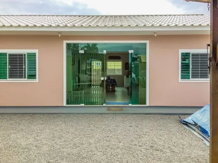 House On Praia Da Pinheira with great location close to the beach