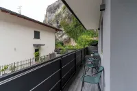 Residenza The Rock, Appartamento Deluxe con Balcone, A/c, Parcheggio, Wi-fi 나고 호텔