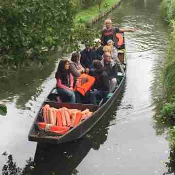 #Casamara 1 2-bed apartment | Netflix Others