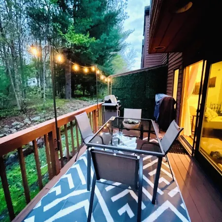 All-Season Condo - Ski Windham l Hunter l Pool l Hike l Fish