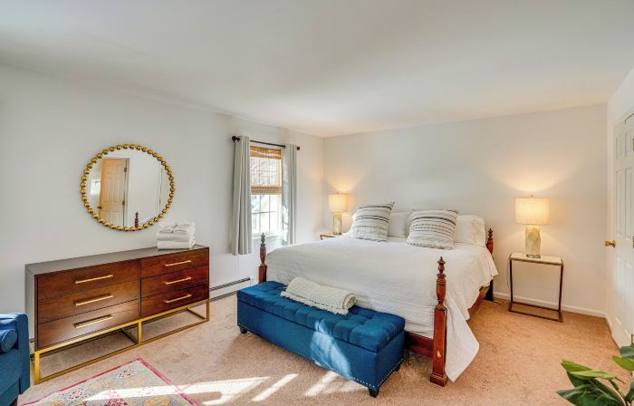 Walk to Dining Downtown Lenox Guest House!