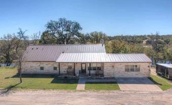 Ranch Retreat Combo with Stunning Creek View-Fire Pit