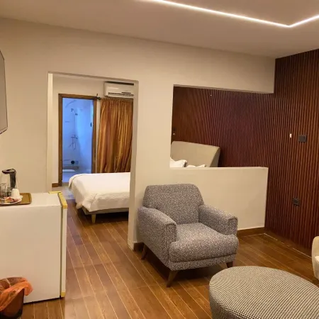 Bella Casa Hotel