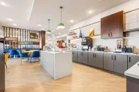 Comfort Inn & Suites at Sanford Sports Complex - breakfast