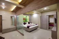 Daksh Hotel & Restaurant