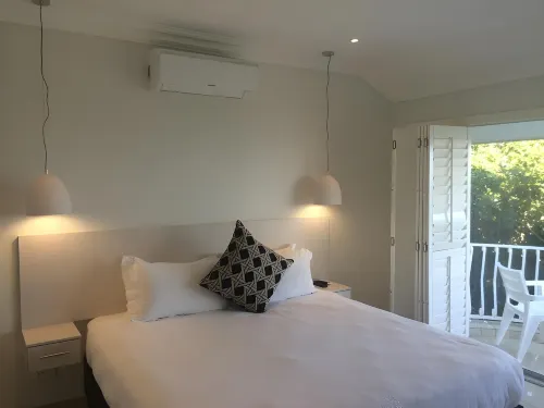 The Milkwood Beach Apartments - parking