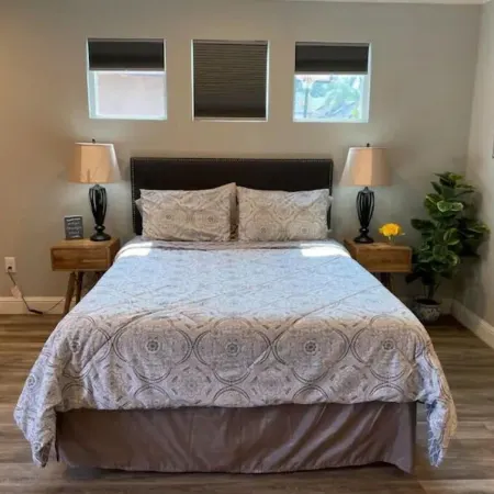 High End Guest House by I-5, Bethel, Simpson