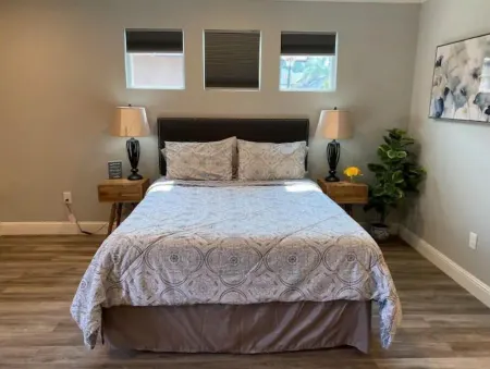 High End Guest House by I-5, Bethel, Simpson