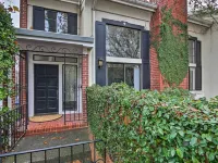 Well-Appointed Condo Across Street from UC Davis! Hotels in Davis