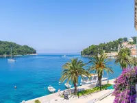 Apartments Villa Royale - Studio Apartment with Sea View - 2-Star